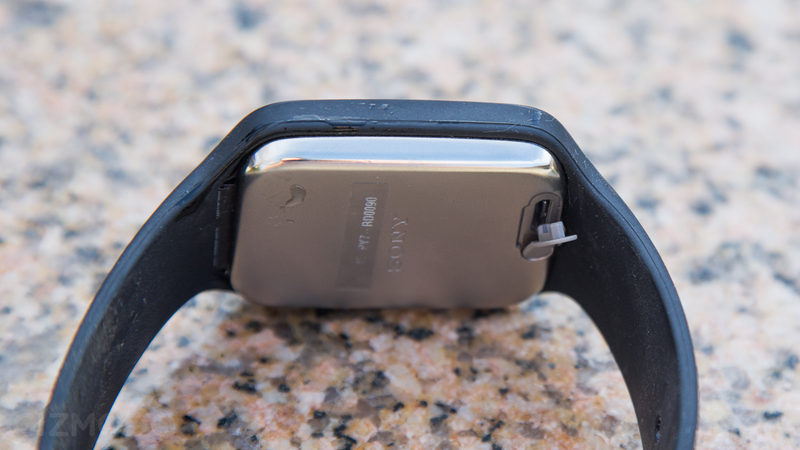 Illustration for article titled Sony SmartWatch 3 Review: The Best-Performing Android Smartwatch Yet